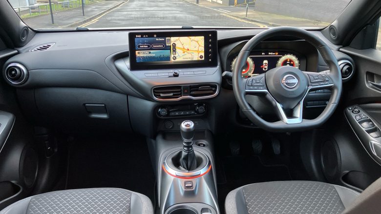 Nissan Juke 1.0 DiG-T N-Connecta 5dr Petrol Hatchback